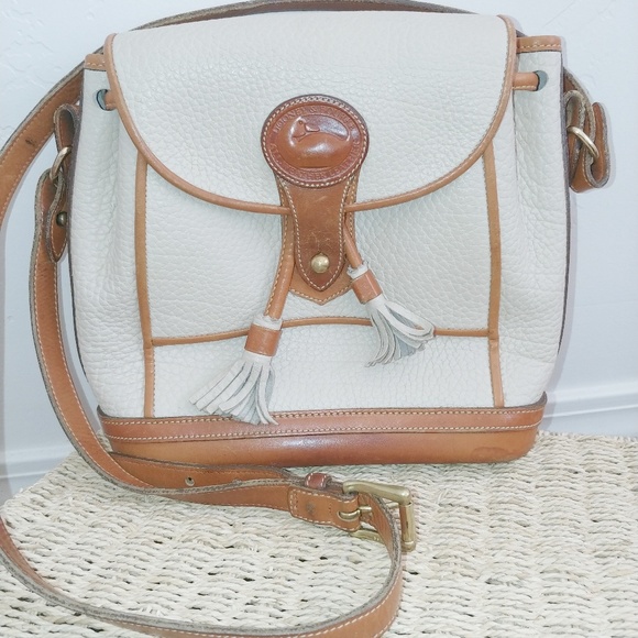 Dooney & Bourke Handbags - Vintage Dooney & Bourke crossbody